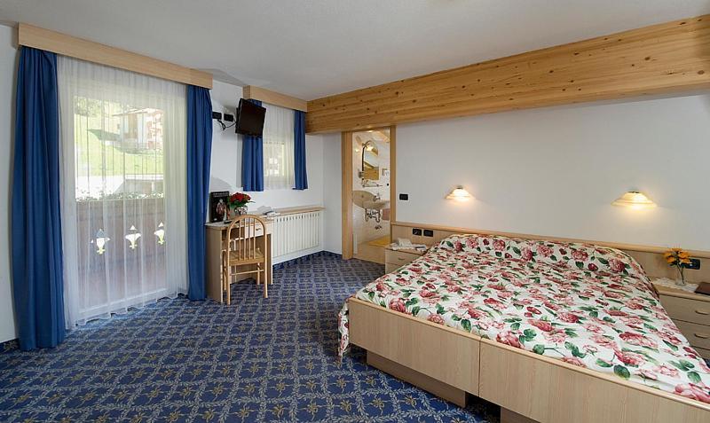 Albergo Fiordaliso Canazei Chambre photo