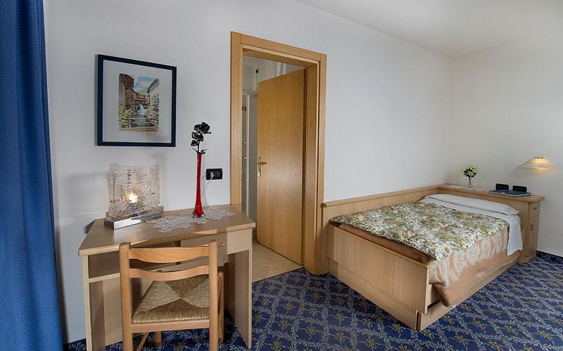 Albergo Fiordaliso Canazei Chambre photo