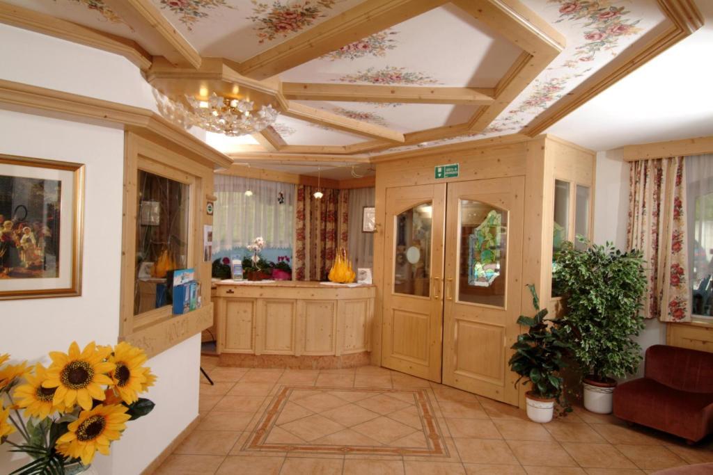 Albergo Fiordaliso Canazei Extérieur photo